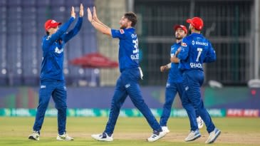 [CRK] Islamabad United ka Playoff mein safar: Kingsmen ko 80 run par dher kar diya