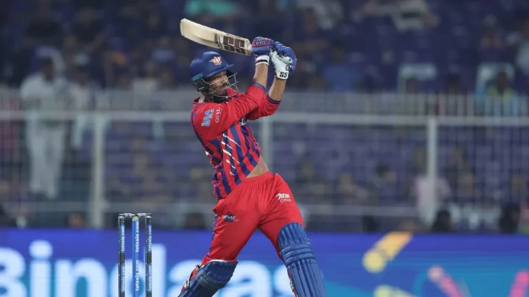 IPL 2026: لگातار کامیابی کی راہ میں کون کون سے ٹیمز چل رہی ہیں، اور کون سے ٹیمز باہم ٹیکوفر میں!