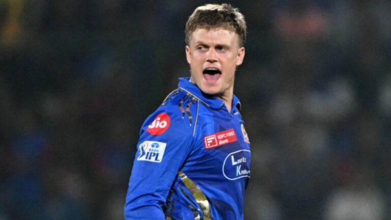IPL 2026: رائن ریکلٹن کو ممبئی انڈینز کے ساتھی کھلاڑی نے کیوں ‘گالی’ دی؟