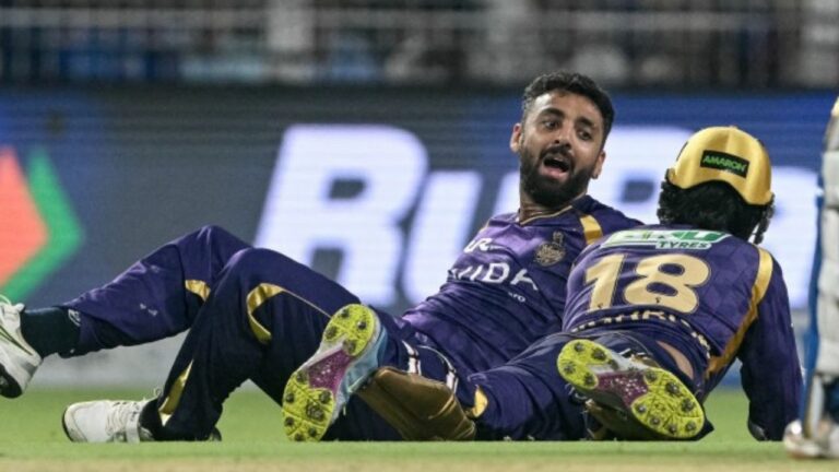 کے کے آر کے سٹار بلے باز انگریش راغوونشنی کو انگلی کی تکلیف، ایڈن گارڈنز میں میدان چھوڑنے پر مجبور